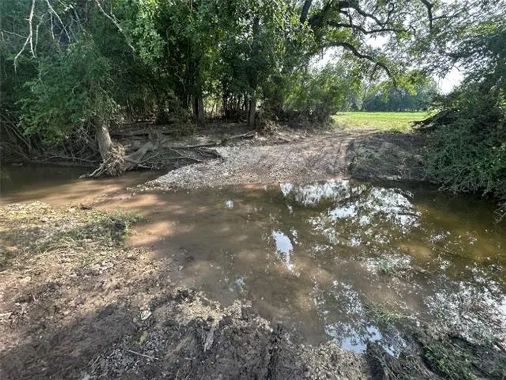 459 Fm 575 N, Goldthwaite