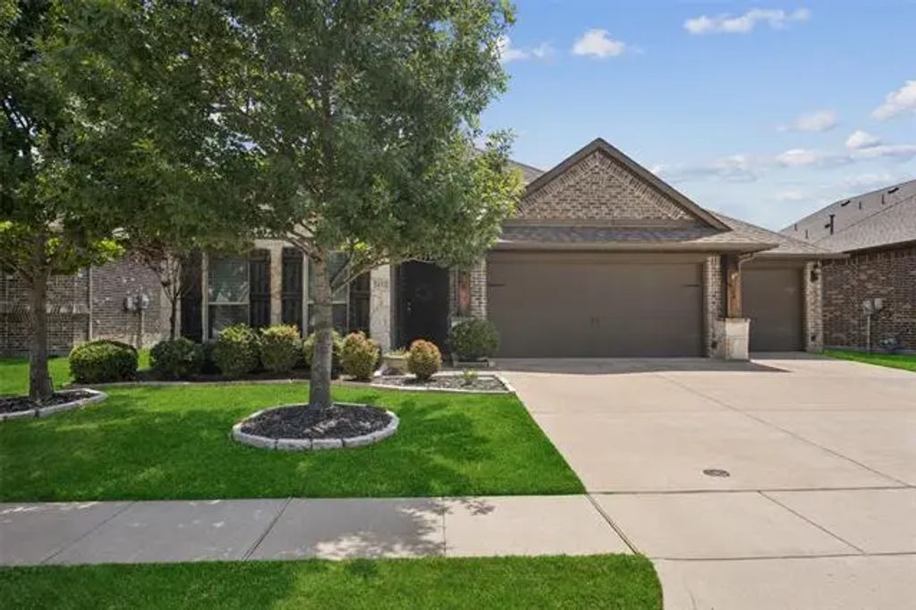 2411 Maston Drive, Anna