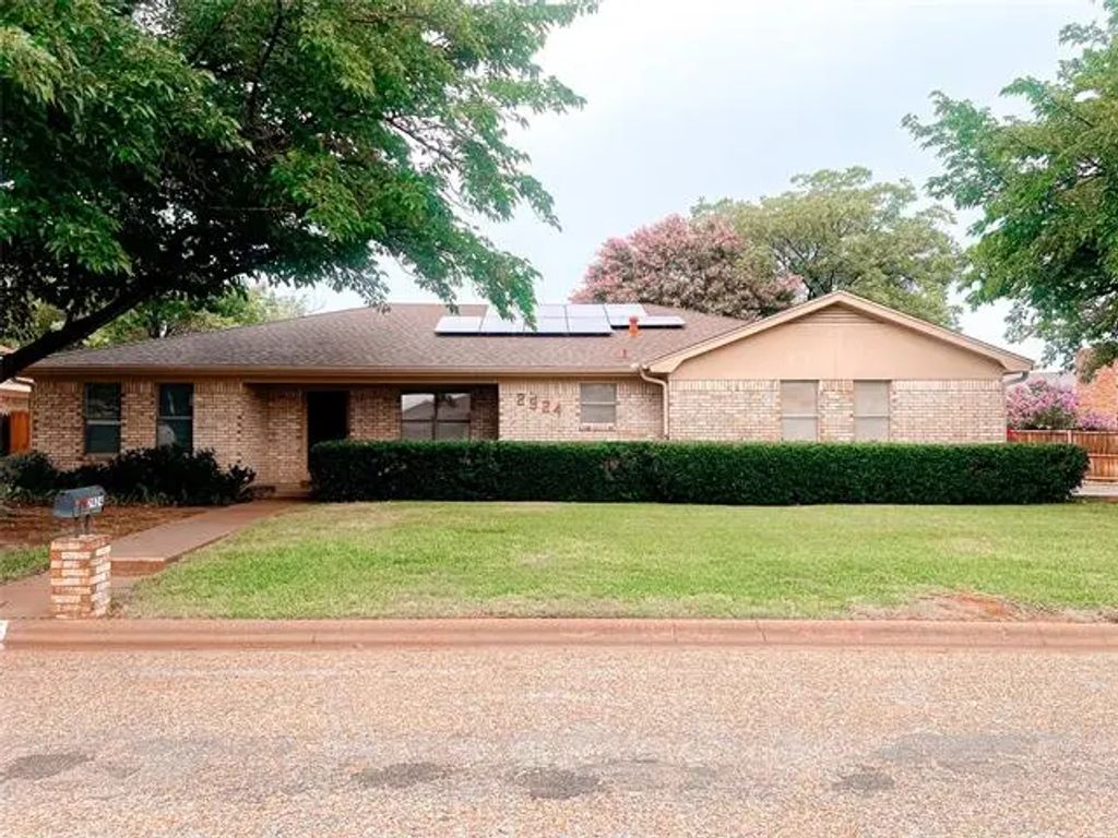 2924 Red Oak Circle, Abilene