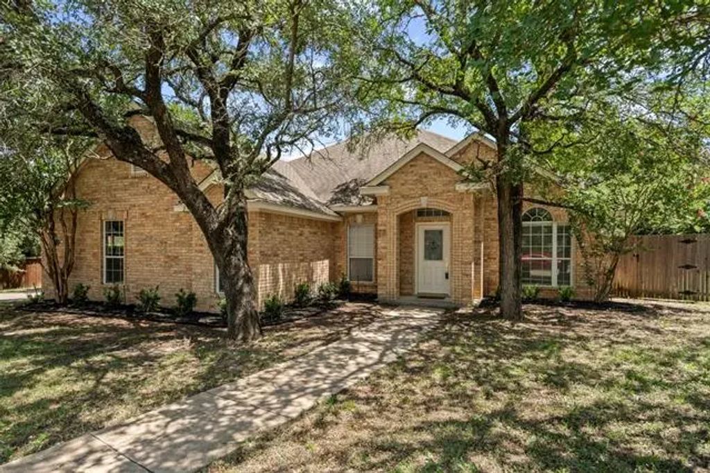 270 Bluff View Court, Aledo