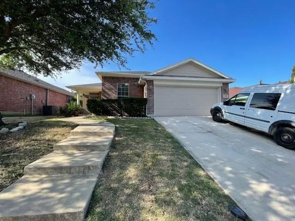 3608 Black Ranch Court, Fort Worth