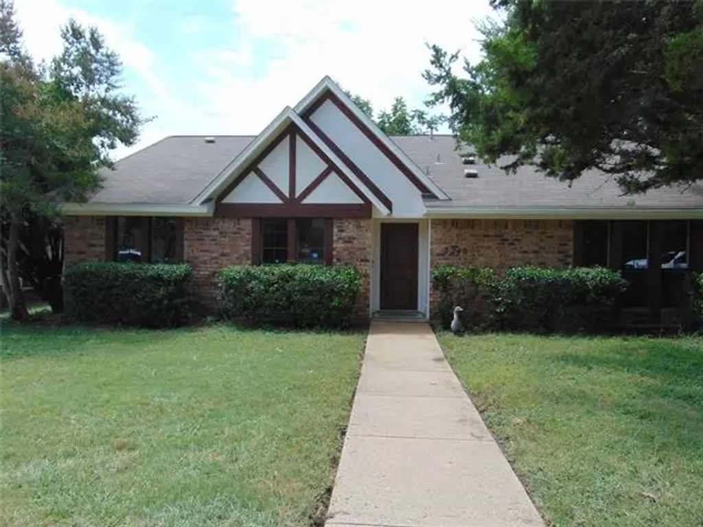 7240 Bayberry Lane, Dallas