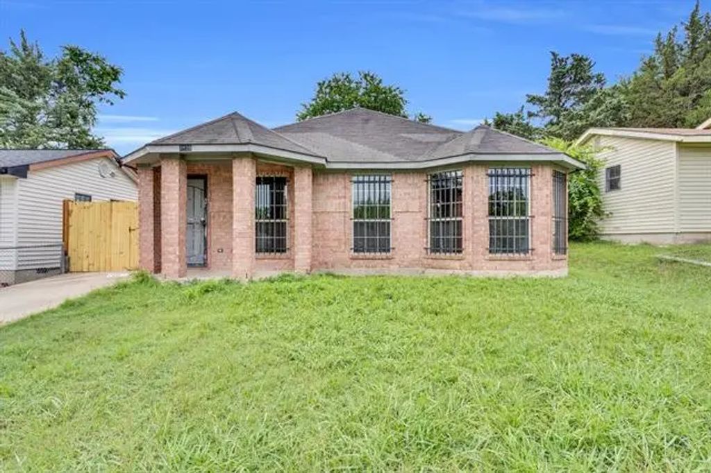 2520 Fatima Avenue, Dallas