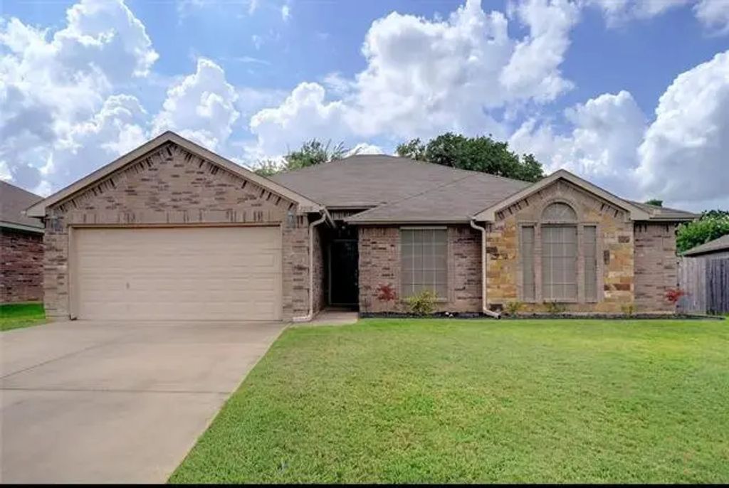 2205 Turtle Cove Drive, Mansfield