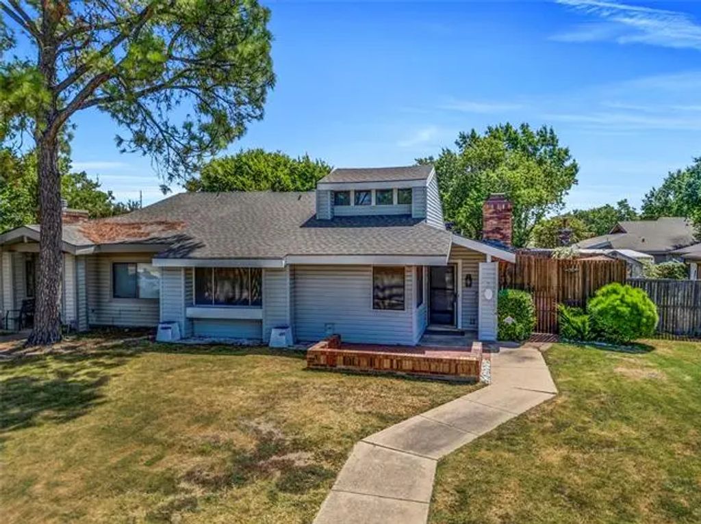 521 Harvest Hill Street, Lewisville