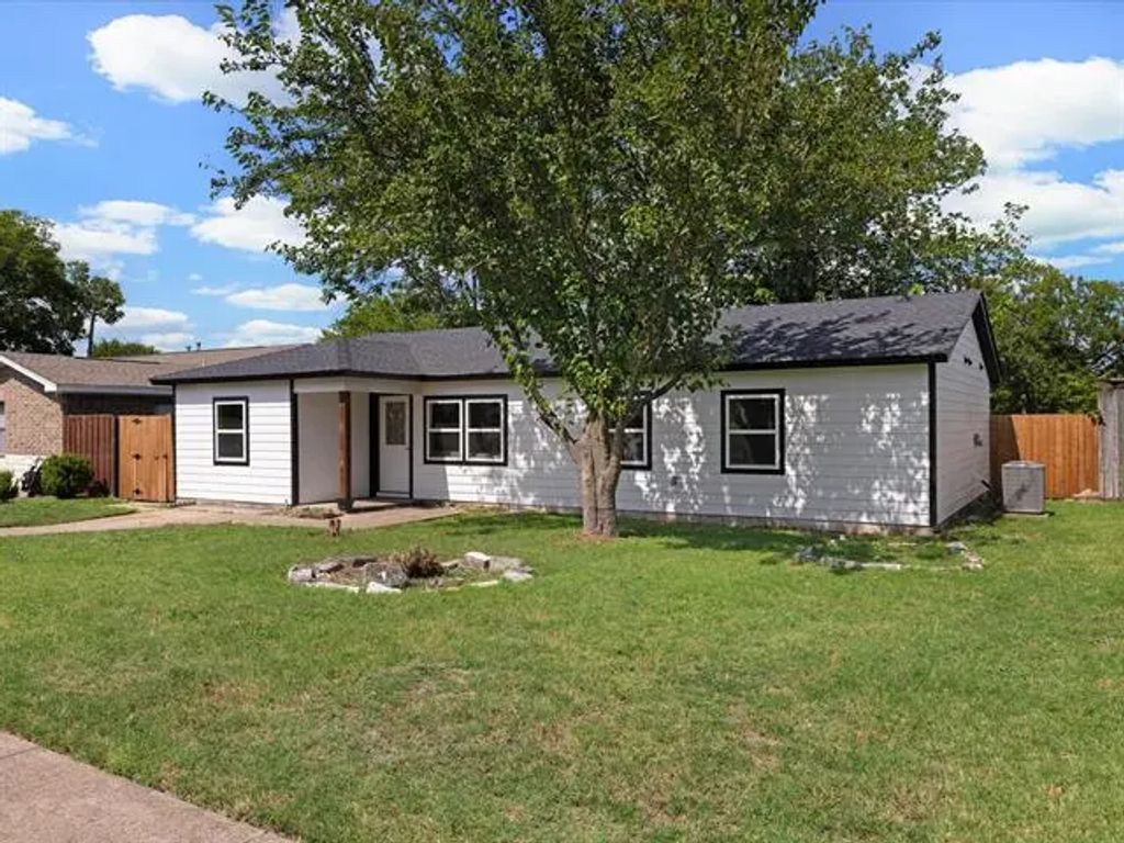 2526 Wood Valley Drive, Dallas