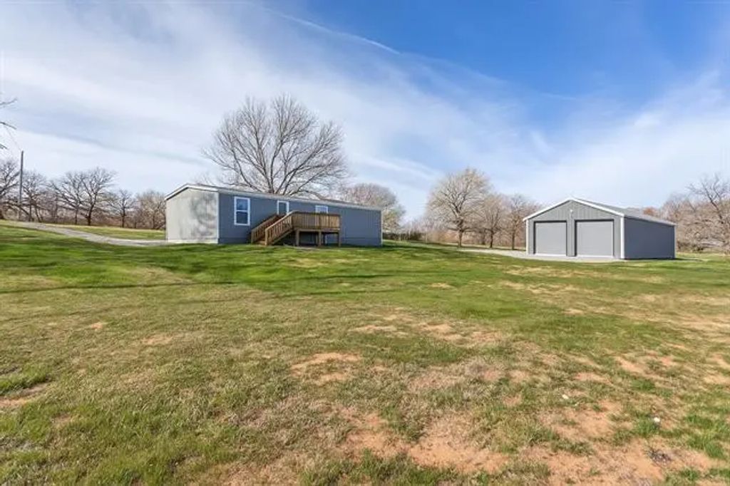 130 County Road 3680, Paradise