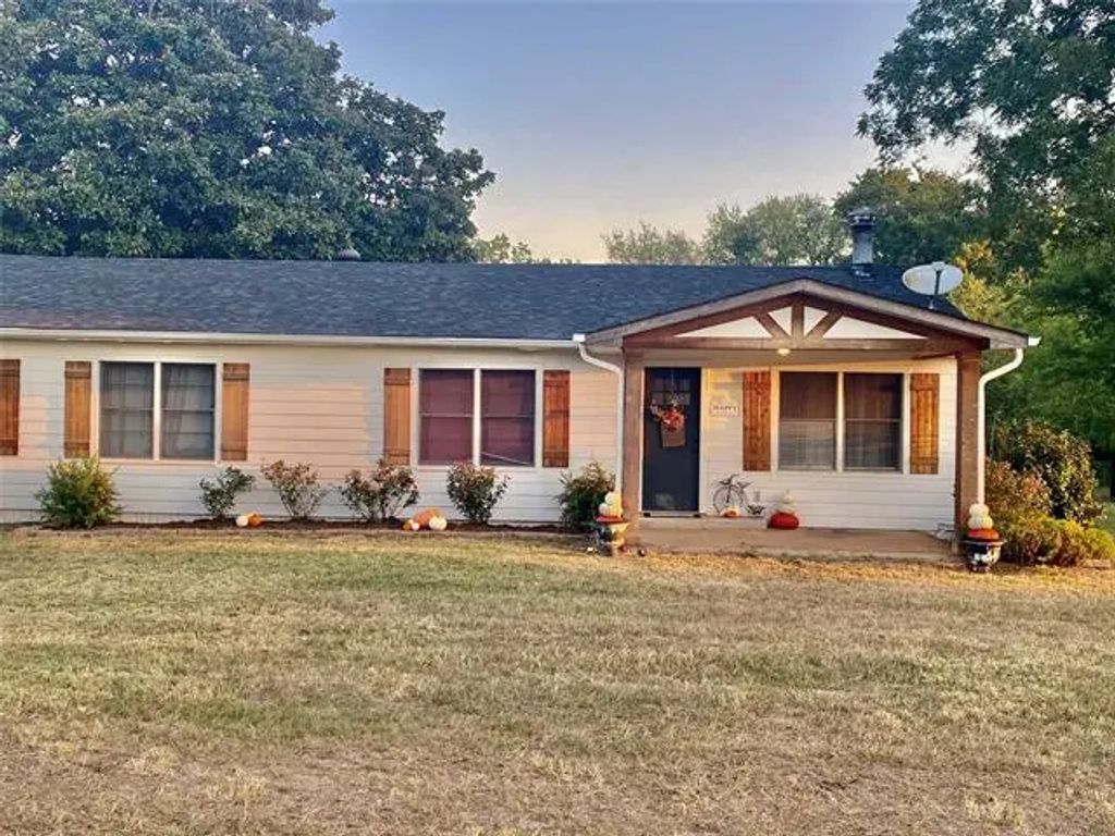 20951 County Road 450, Lindale