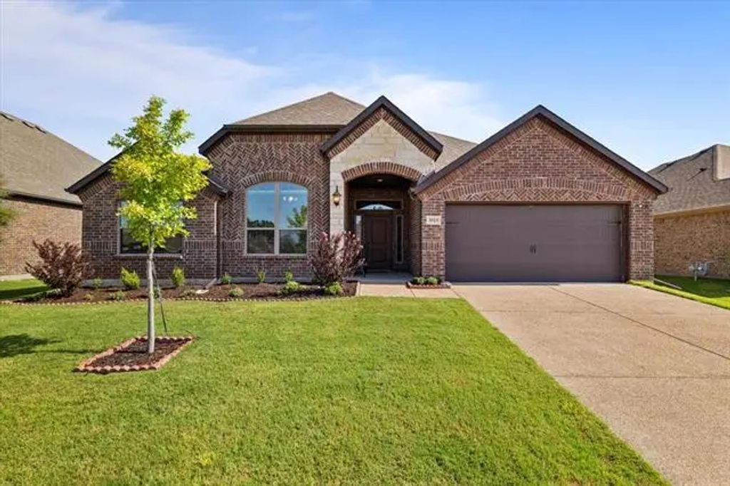 3015 Razorback Street, Melissa