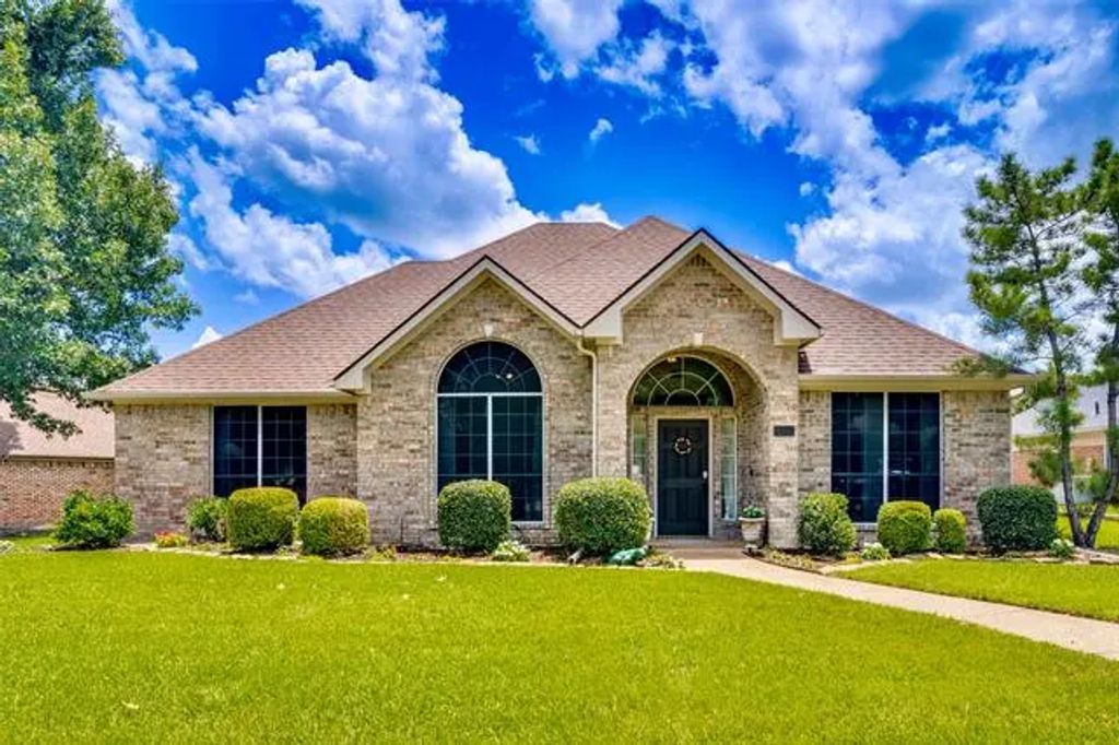 4302 Lake Hill Drive, Rowlett
