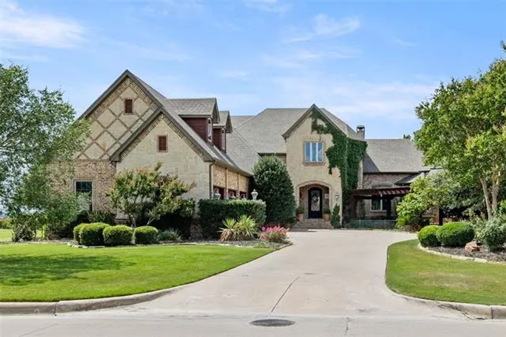 7617 Eagle Ridge Circle, Fort Worth