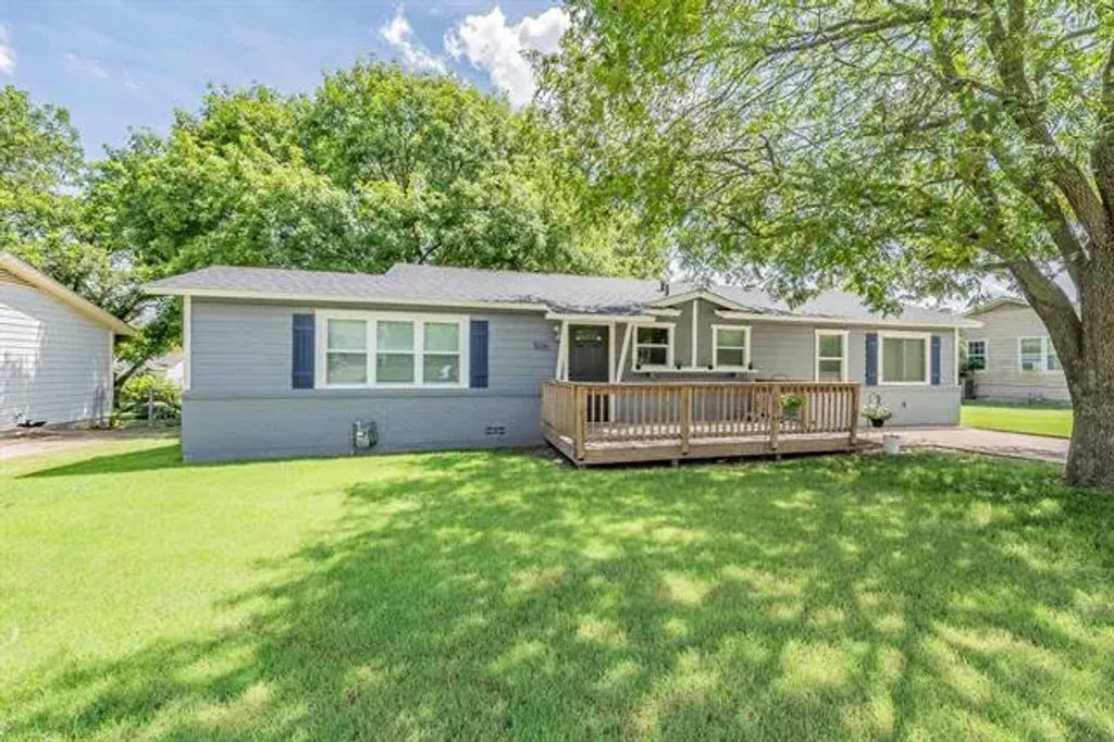 506 E 5th Street, Weatherford
