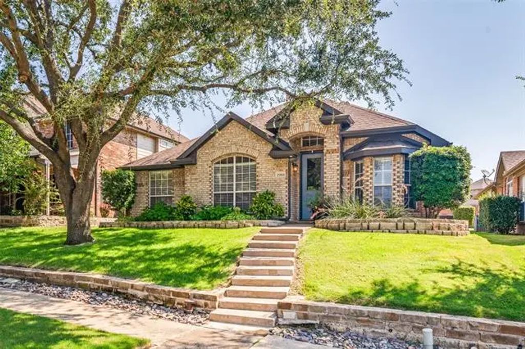 2260 Garden Crest Drive, Rockwall