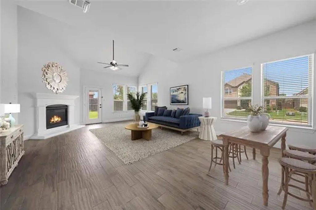 617 Saragosa Court, McKinney