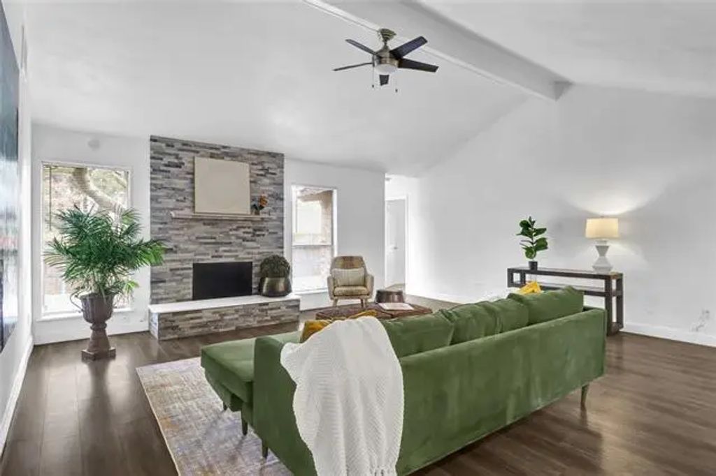 7408 Meadowview Terrace, North Richland Hills