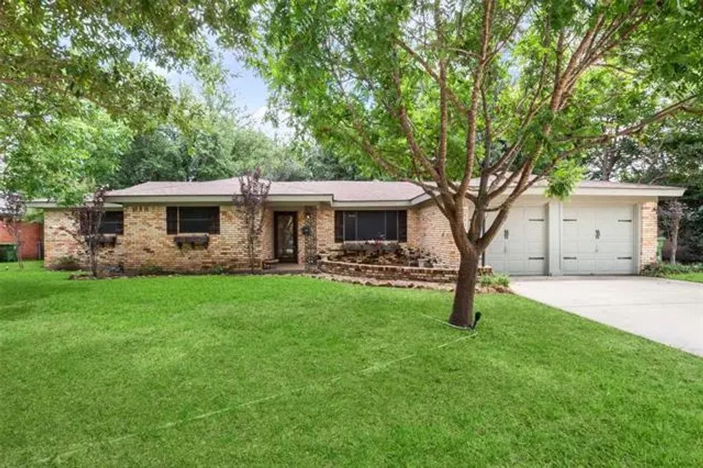 7216 Winnell Way, North Richland Hills