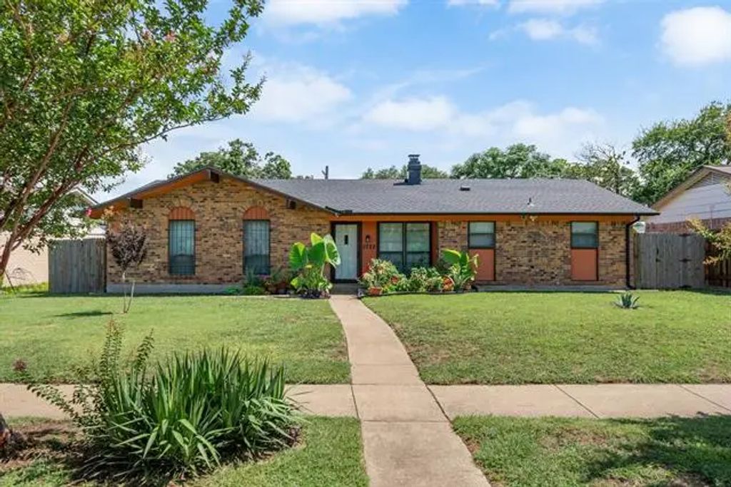 3722 Hillsdale Lane, Garland