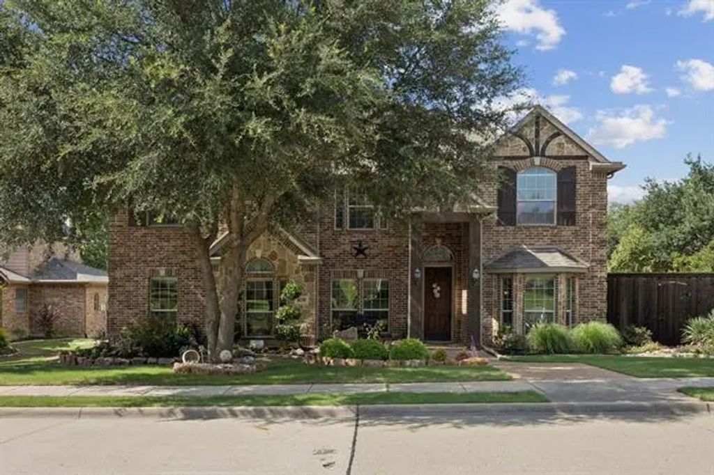 825 Windham Drive, Rockwall