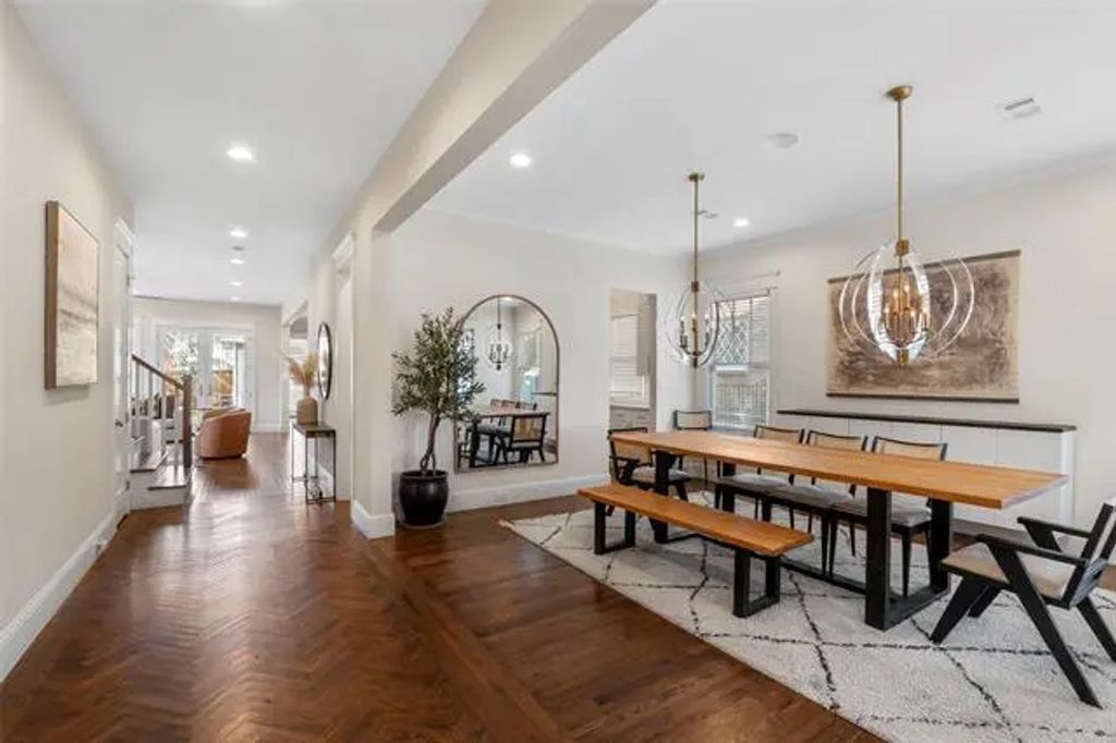 4601 Worth Street, Dallas