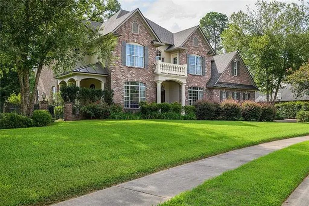 1130 Waters Edge Circle, Shreveport