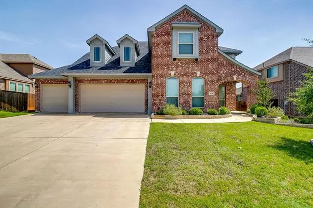 1024 Robles Way, Burleson