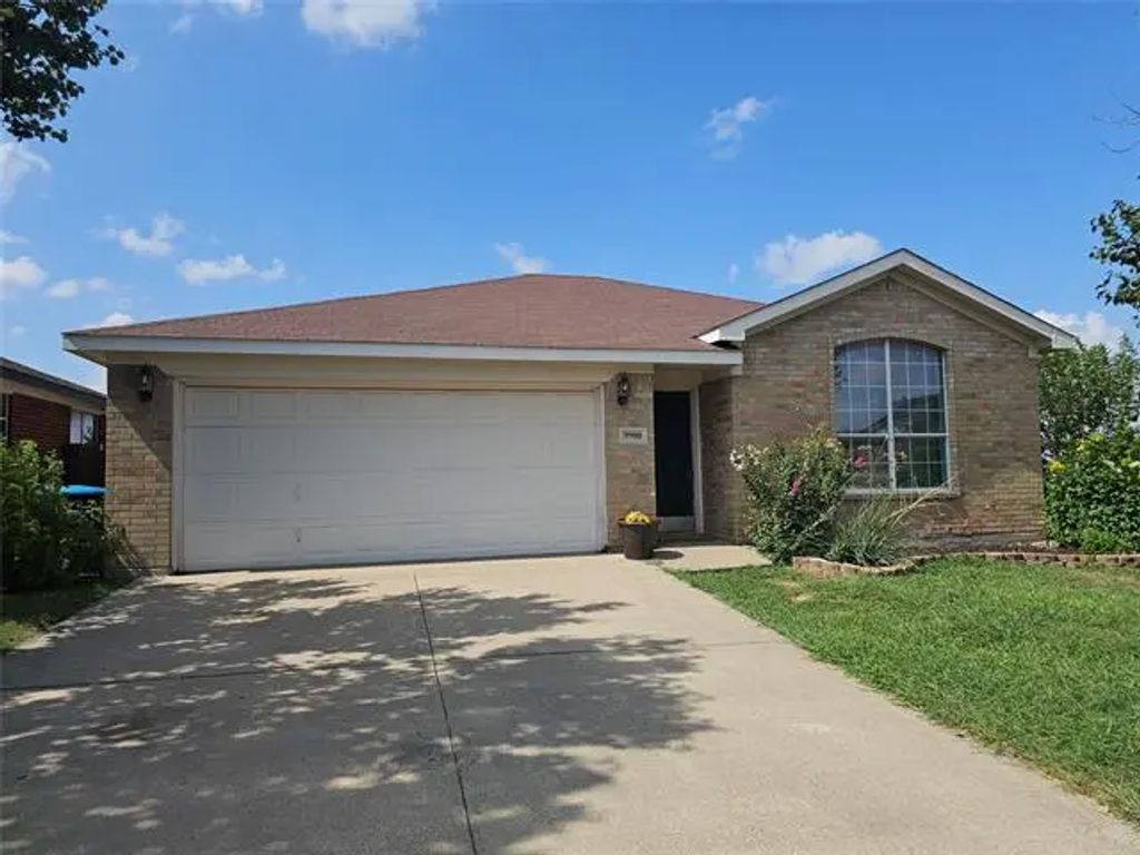 9900 Long Rifle Drive, Fort Worth