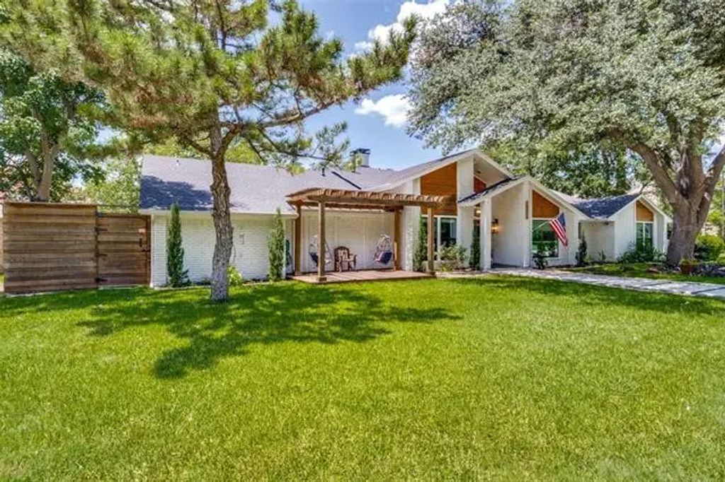 15311 Leavalley Drive, Dallas