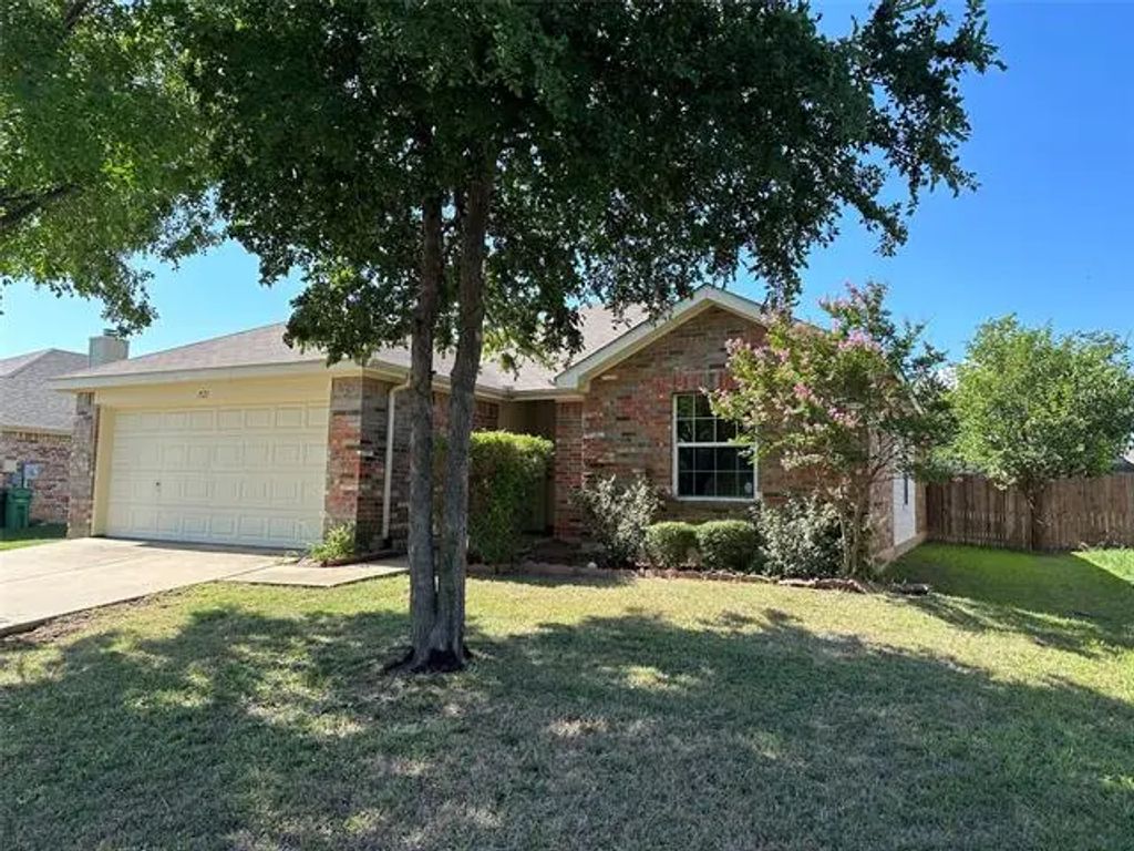 1521 Carrigan Lane, Denton