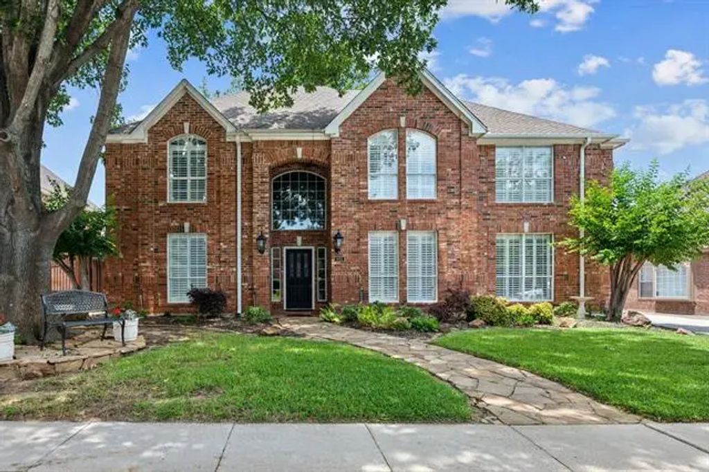 141 Pecan Hollow Drive, Coppell