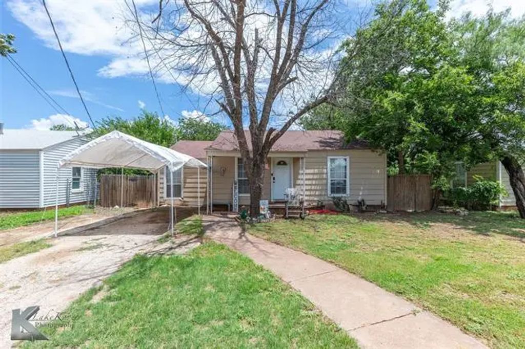 925 Ballinger Street, Abilene