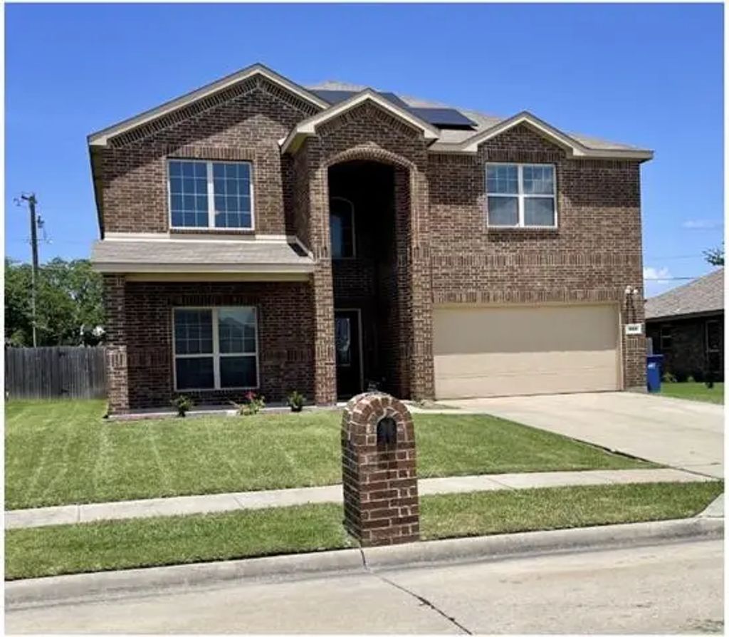 506 Fountain View Lane, Josephine