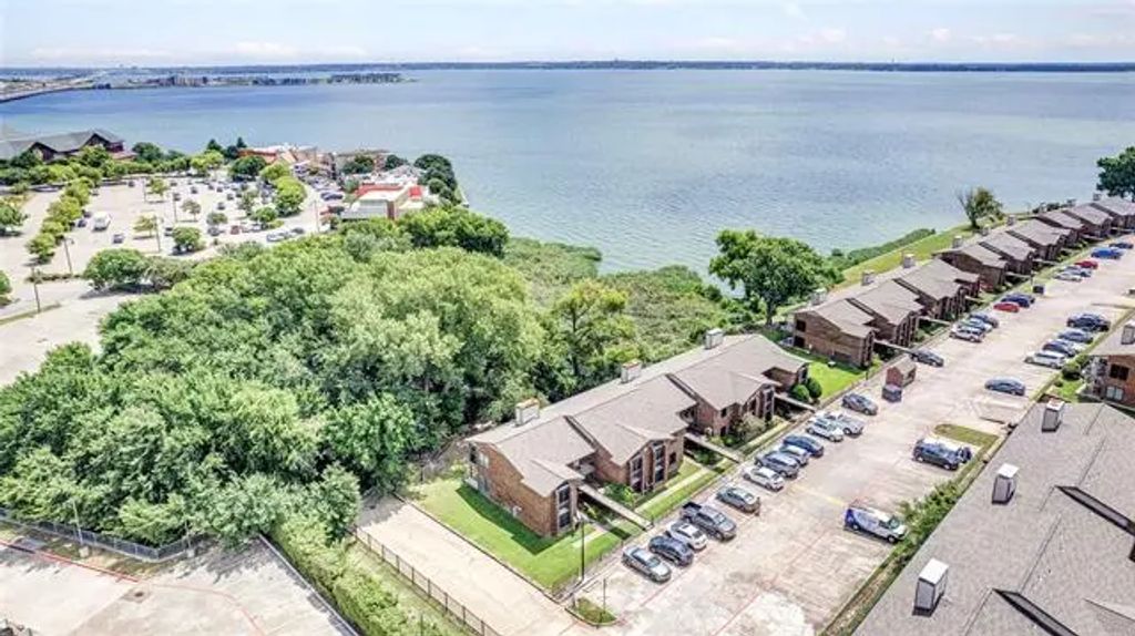 4452 Chaha Road 203, Garland