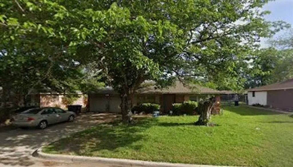 340 Natchez Trace, Fort Worth