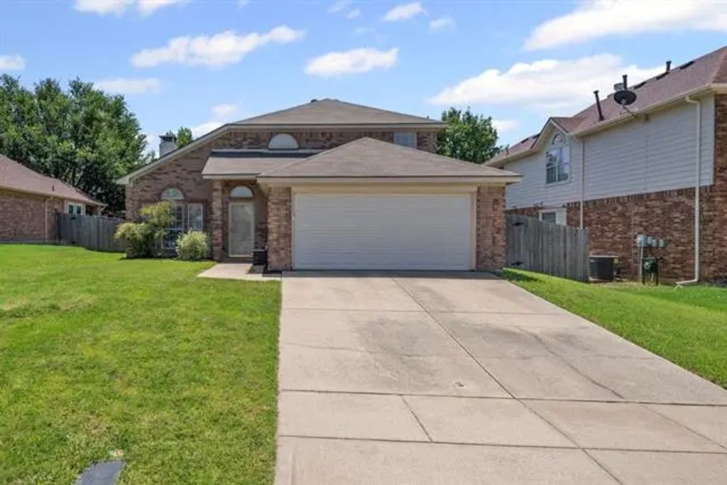 618 Dorchester Lane, Mansfield
