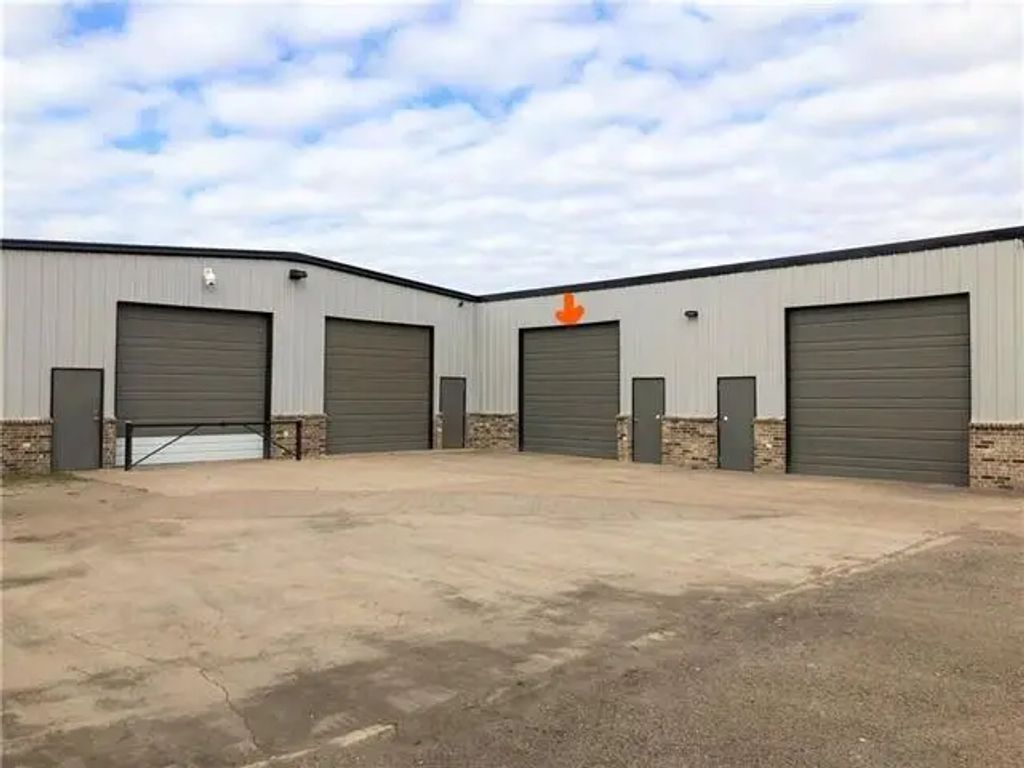 501 E Main Street, Forney