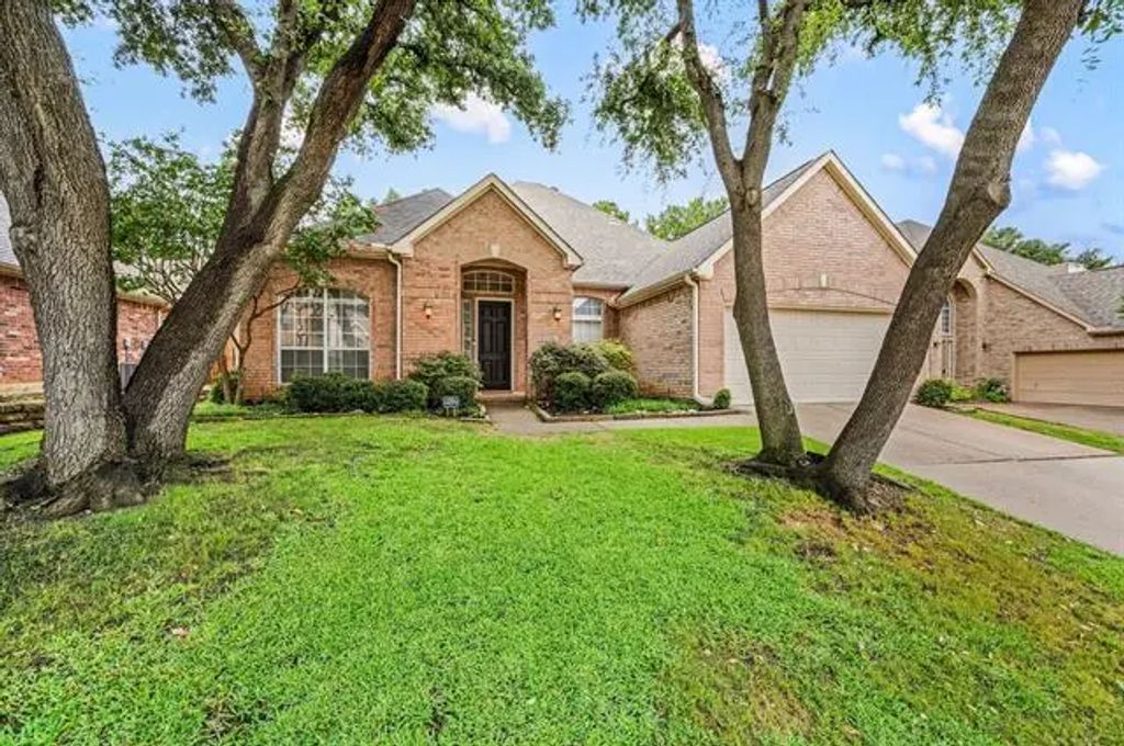 3516 Dresage Court, Flower Mound