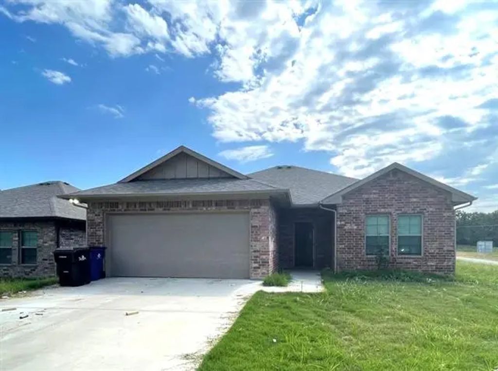 700 Bullock Street, Denison