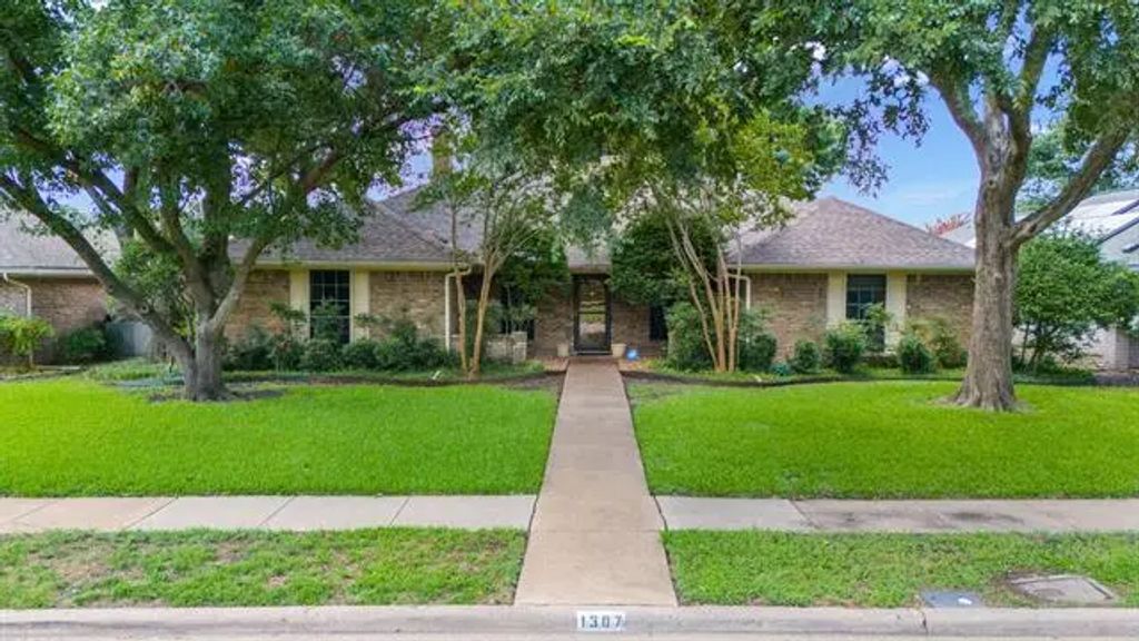 1307 Rusk Drive, Richardson