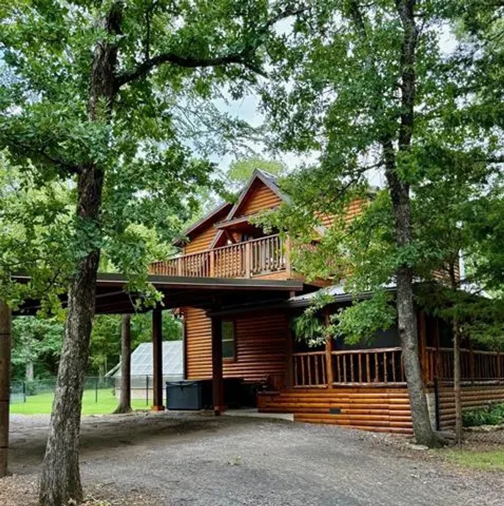 9819 Old Bridge Road, Terrell