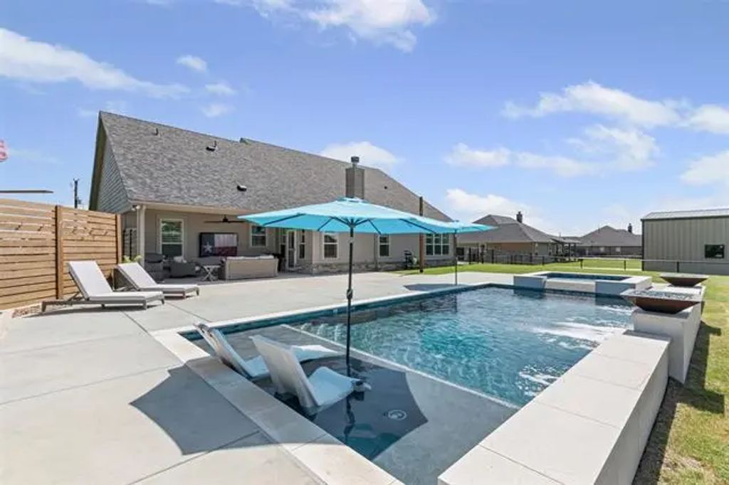 3822 View Road, Sanger