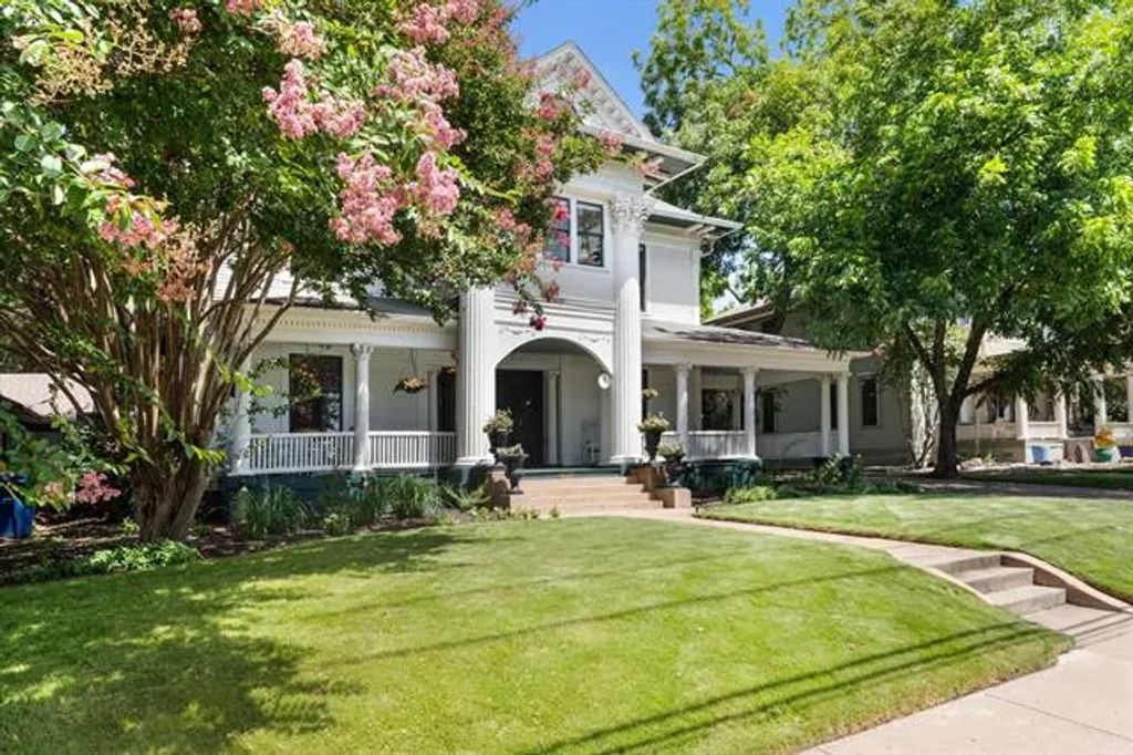 4125 Junius Street, Dallas