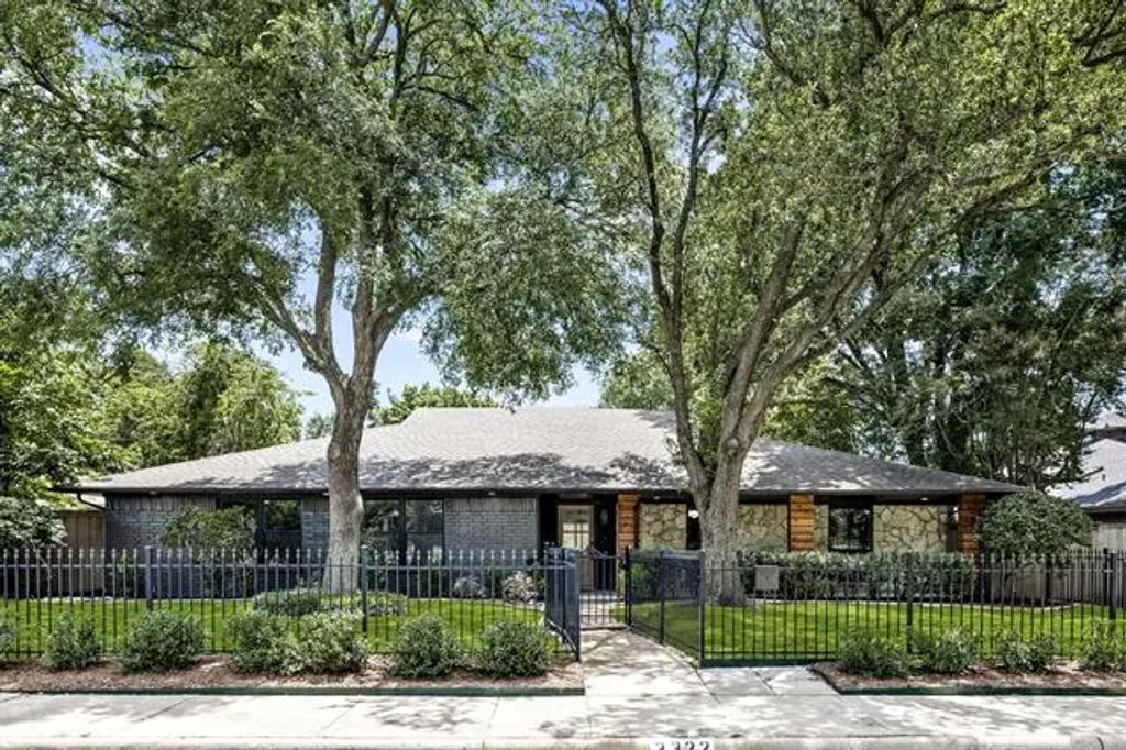 3322 Royal Lane, Dallas