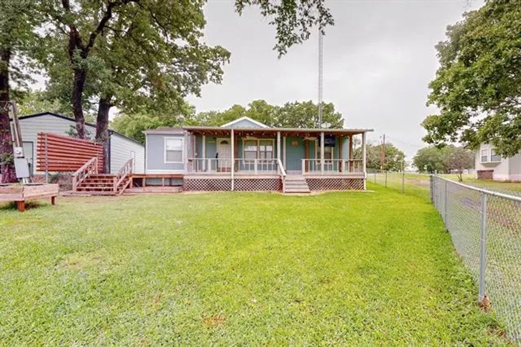 10911 Private Road 3746 Y, Wills Point