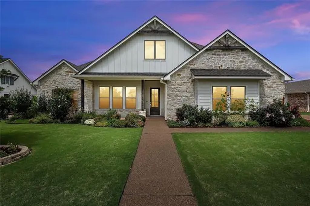 1913 Angelus Street, Waco