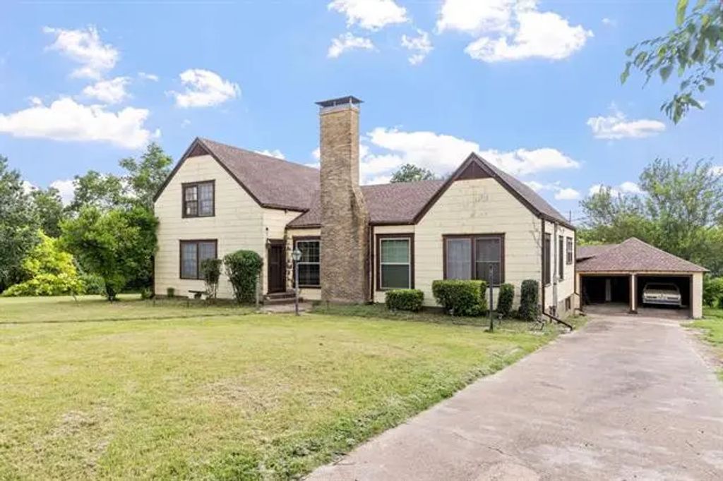 701 5th Street, Honey Grove