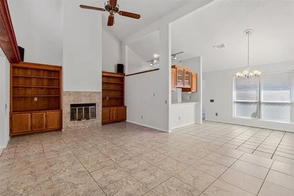 1705 Sonnet Drive, Grapevine