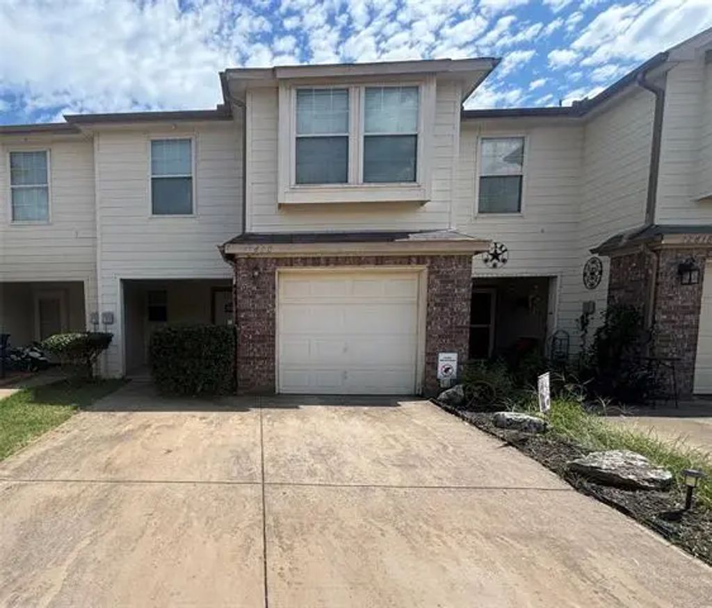 12620 Bay Avenue, Fort Worth