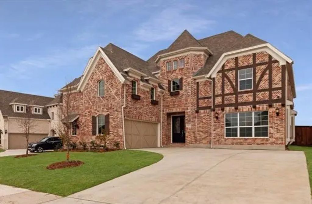 2812 Serenity Way, Celina