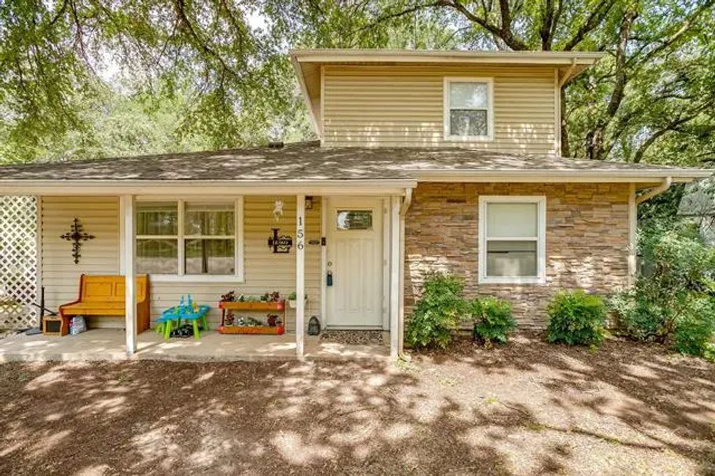 156 Ash Creek Court, Springtown