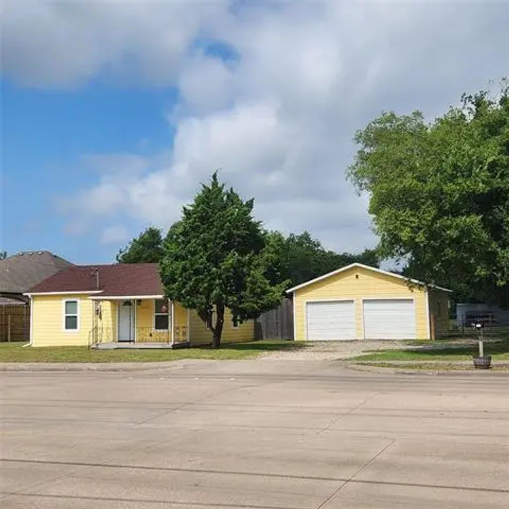 6925 Dewitt Road, Sachse